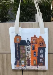 کیف پارچه ای 3 طرفه کاست 26*29 (طرح محله چهل تکه،کد 2213)